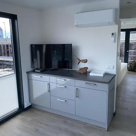 Lägenhet Sealoft Auf Der Ostsee Floatinghouse Trinity By Interhome *