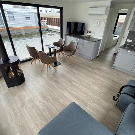 Sealoft Auf Der Ostsee Floatinghouse Trinity By Interhome Lägenhet