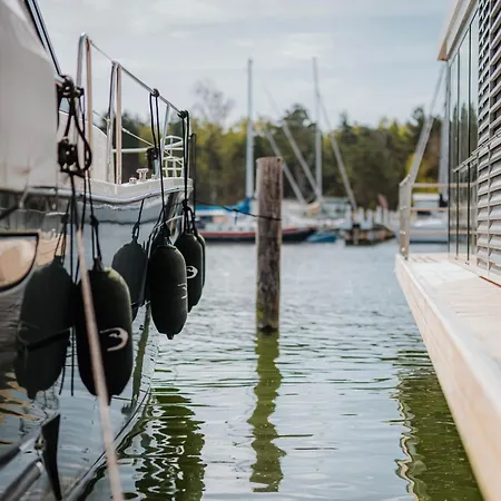 Sealoft Auf Der Ostsee Floatinghouse Trinity By Interhome Lägenhet