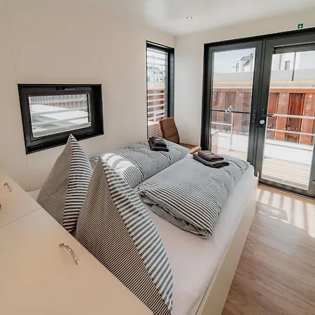 Lägenhet Sealoft Auf Der Ostsee Floatinghouse Trinity By Interhome Peenemunde