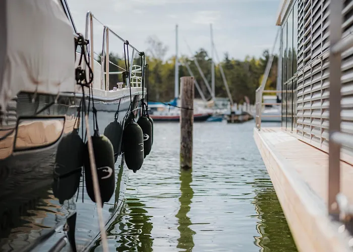 Sealoft Auf Der Ostsee Floatinghouse Trinity By Interhome Appartement