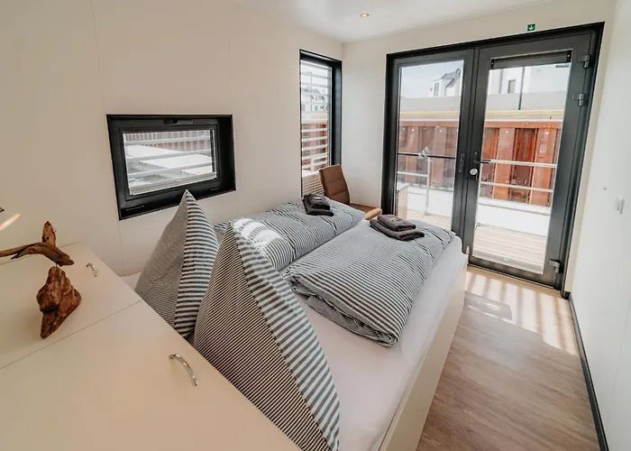 Appartement Sealoft Auf Der Ostsee Floatinghouse Trinity By Interhome Peenemunde
